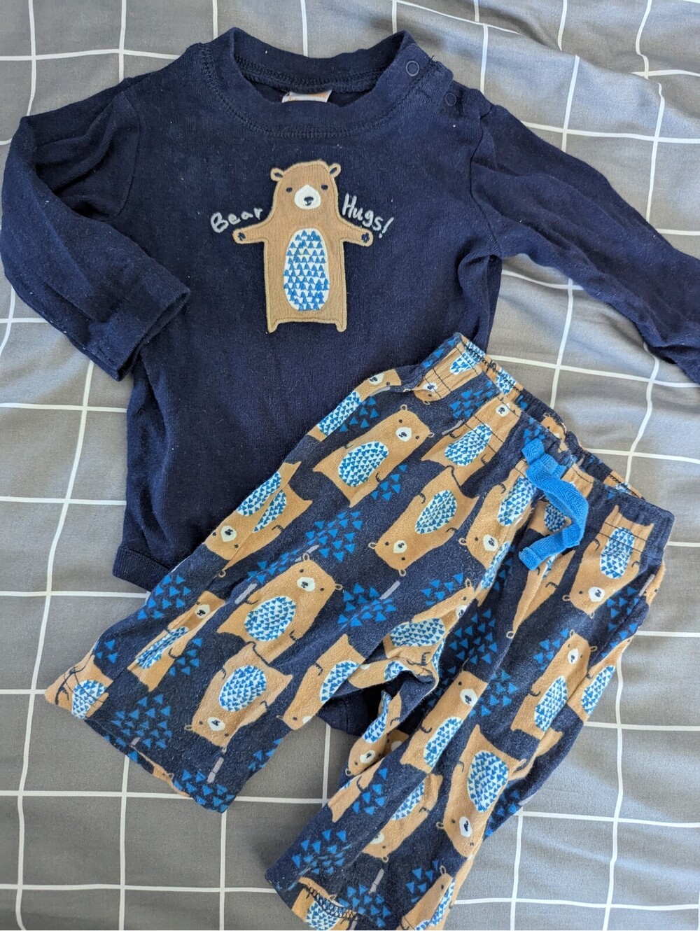 Gymboree bear hugs set